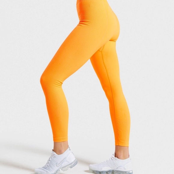 Gymshark Pants - Orange seamless gymshark leggings